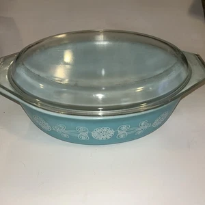 Vintage Pyrex Spitze Medaillon mit Deckel 2 1/2 Quart ovale Kasserolle 045 - Bild 1 von 5