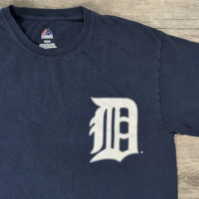 Camiseta Para Hombres Detroit Tigers Majestic Athletics Cuello Redondo Logotipo del Equipo Talla Mediana Foto 1 de 4
