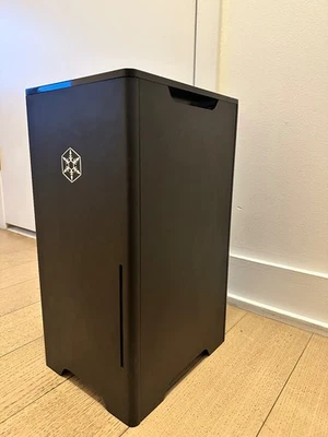 Silverstone FT03 Mini, Estuche para PC Mini ITX/Micro ATX, Usado  Foto 1 de 4