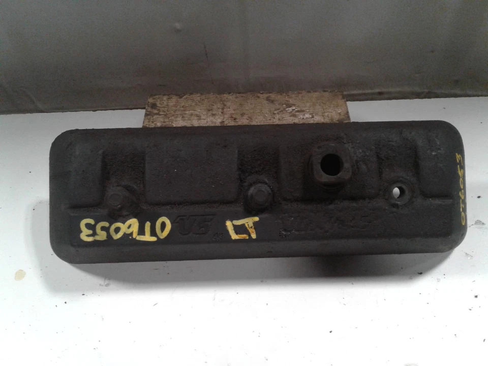 Used Engine Valve Cover fits: 1997 Gmc Blazer s10/jimmy s15 Valve Cover Grade A - Image 1 of 4