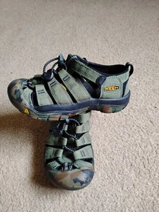 Keen Boys Newport Sports Sandals Casual Green Camo Bungee Cord Drawstring 13M - Picture 1 of 11