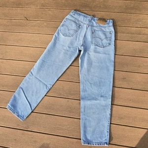 VTG Y2K Levis 550 Jeans Mens 32x30 Light Blue Denim Relaxed Fit (Tagge 34x30) - Picture 1 of 15