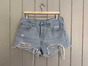 Pantaloncini Levis 501 32 Denim lavaggio chiaro bottoni fly cut off invecchiati - Foto 1 di 5