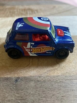 Coche de juguete Mattel Hot Wheels Morris Mini Blue Mini Cooper 2014 Foto 1 de 4
