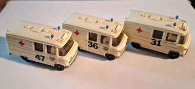 Set of 3 1:87  MB MERCEDES BENZ Wiking RED CROSS Vehicles, Made In Germany - Image 1 of 4