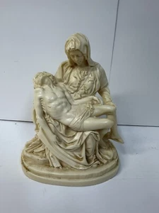 A Santini Classic Figure Sculptor Pieta Mary Holding Jesus Made in Italy 6” - Picture 1 of 11