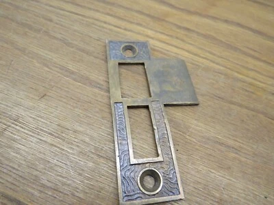 ¿LATÓN ANTIGUO?? BRONCE ? " BROCADE "? PLACA DE ATASCO DE PUERTA DE UN SOLO LADO Foto 1 de 4