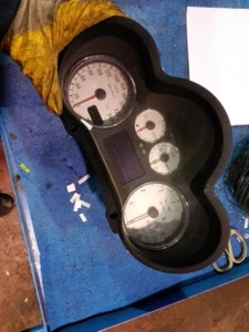 735290181 Alfa Romeo 147 ('00-'10) P2-SC2-3 ODOMETER FRAME - Picture 1 of 5