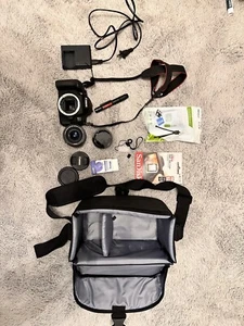 Canon EOS 800D DSLR Camera + Canon EOS Bag + Sandisk - Picture 1 of 8