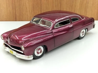 ERTL FORD TRADEMARK 1 18 scale minicar - Image 1 of 4