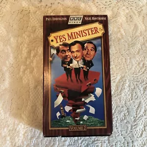 Yes Minister - Volume 2 VHS 1998 Paul Eddington Nigel Hawthorne Derek Fowlds - Picture 1 of 3