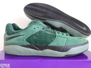 NIKE SB ISHOD GORGE GREEN-BLACK-DUTCH GREEN SZ 9 [DC7232-301] - Picture 1 of 5