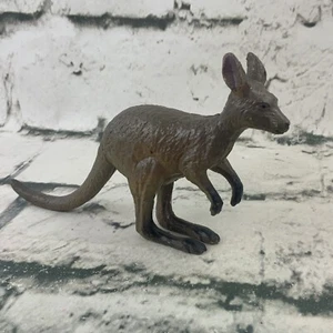 AAA Vintage Kangaroo Figure Plastic Realistic High Quality Collectible Australia - Picture 1 of 5