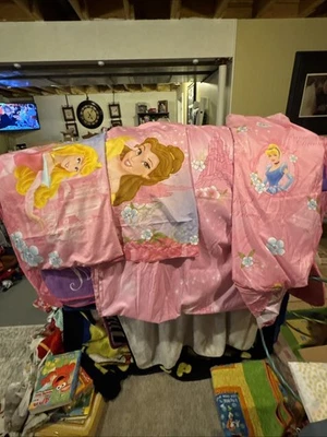 Disney Princess Full Sheet Set. 2-pillowcase, Flat And Fitted Sheet. - Image 1 of 4