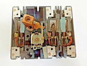 Interruptor de De-Ion Westinghouse Visi-Flex Modelo A 3 POLOS 60 AMP 2607D63G05 - Imagen 1 de 1