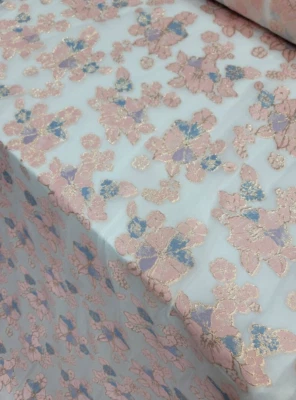 Tela nupcial blanca organza rosa azul brocado flores florales se vende por yarda Foto 1 de 4