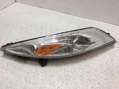 Luz delantera izquierda 11 12 13 14 Nissan NISSAN JUKE Foto 1 de 3