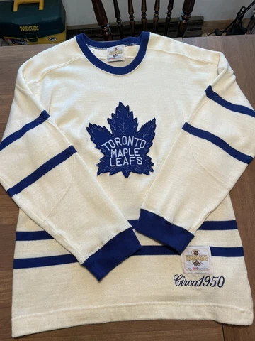 Vintage Toronto Maple Leafs CCM Heritage NHL Hockey Jersey Wool Sweater 1950 Cover