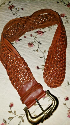 Cinturón Neiman Marcus Mujer Pequeño Cuero Marrón Tejido Hecho en Italia 2 1/2" Ancho Foto 1 de 4