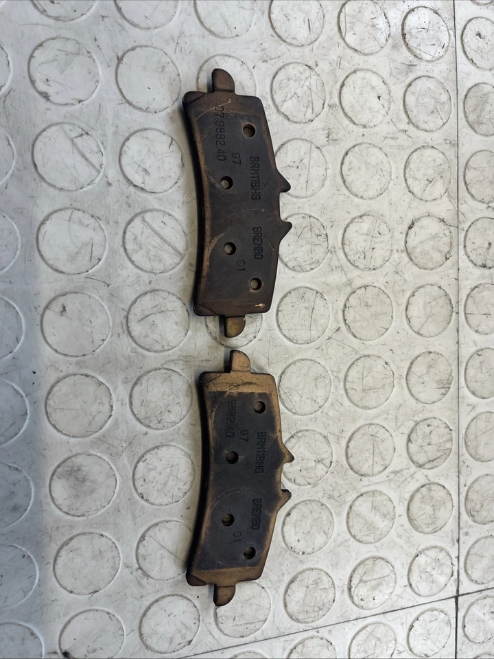 Brembo OE Fits 83-84 Suzuki RG 250cc Brake Pad - Front OEM - Image 1 of 4