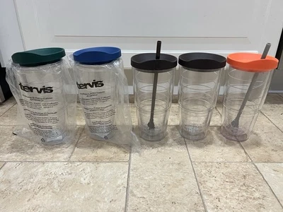 Juego de vasos transparentes aislados Tervis 24 oz - 5 en total con tapas - Nuevo/ligeramente usado, EE. UU. Foto 1 de 4