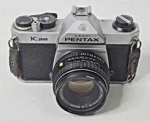 Macchina fotografica vintage Pentax K1000 pellicola 35 mm con obiettivo Asahi Pentax M 50 mm - Foto 1 di 12