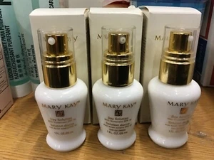 3 PC LOT Mary Kay DAY SOLUTION SPF 15 - 1 fl oz each - BNIB - Picture 1 of 1
