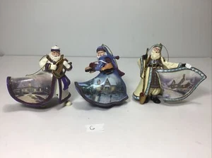 Ashton-Drake Galleries Thomas Kinkade's Old World Santa Ornaments - Issue 6 - Picture 1 of 9