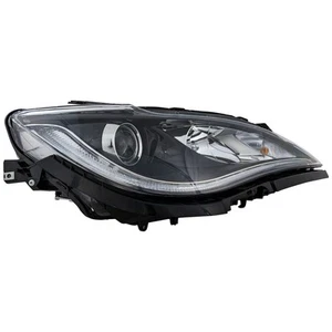 Passenger Side Headlight For 2017-2022 Chrysler Pacifica CAPA Halogen with Bulb - Picture 1 of 12