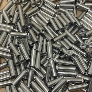 PEM SOS-3.5M3-18 SEPARADORES ROSCADOS A TRAVÉS DE ORIFICIO | APROX. 300 piezas. - Imagen 1 de 5