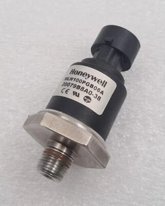 Honeywell MLH100PGB06A Heavy Duty Pressure Sensor - Picture 1 of 4
