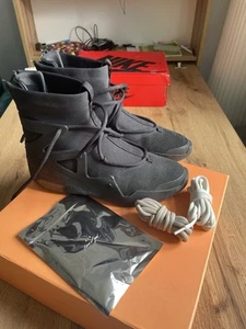 Nike Air Fear of God 1 triple black 2019/Neu/OVP EU45 - Bild 1 von 3