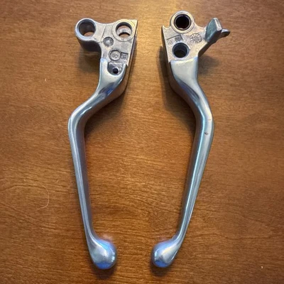 Palancas de freno y embrague cromadas Heritage Softail 2001 Harley-Davidson Foto 1 de 4