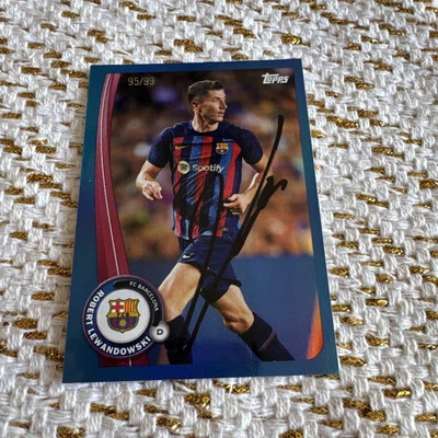 2022-23 Topps FC Barcelona Fan Set - Robert Lewandowski #BA-13 Blue /99 Auto ADN - Image 1 of 3