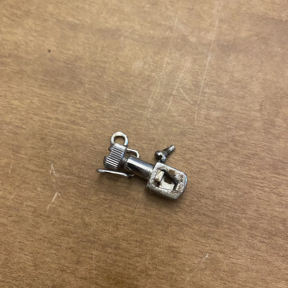 Babylock BL1556 Sewing Machine Replacement OEM Part Needle Clamp - Image 1 of 1