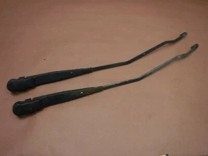 Jeep Grand Cherokee ZJ 93-98 Windshield Wiper Arms Set Pair Free Ship - Picture 1 of 2