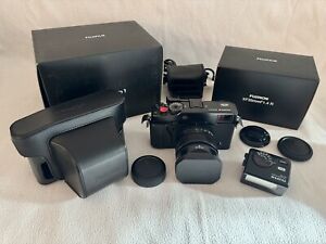 Fujifilm X-Pro 1  Camera With 35mm 1.4 XF Lens And EF-X20 Flash + EXTRAS!