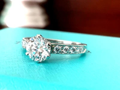 Anillo de compromiso clásico de diamantes de platino Tiffany & Co 1,29 quilates F VS2 3X $19k NUEVO Foto 1 de 4