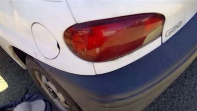 Luz trasera izquierda del conductor para 95-01 SWIFT 501790 Foto 1 de 4