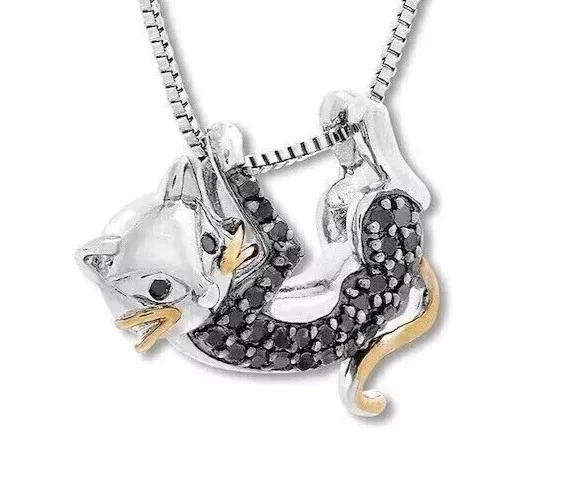 Colgante con dije de gato de diamantes negros simulados de corte redondo de 2 quilates enchapado en oro de dos tonos de 14 k Foto 1 de 4