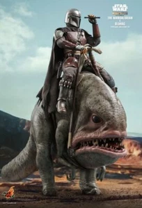 Hot Toys Star Wars: The Mandalorian - Mandalorian & Blurrg 1:6 Scale Action - Picture 1 of 11