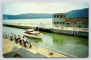 Muelle para barco con vista de pájaro en Channel Guntersville Dam Alabama década de 1970 postal UNP - Imagen 1 de 2