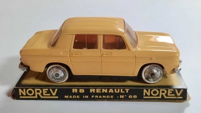 RENAULT 8 Norev 1/43 jaune N°68 avec socle cartonné (pas de boîte) - Photo 1/4