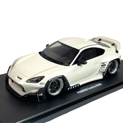 Modellino Auto GT Spirit 1/18 Toyota GR86 Pandem Crystal White 2023 - Immagine 1 di 4