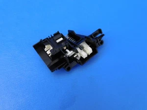 Whirlpool Geschirrspüler WDT730PAHZ0 Türriegel W10653840 - Bild 1 von 2