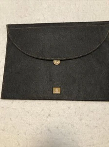 Emirates Airline First Class 15 x 11 Sleepwear Envelope Travel Empty - Picture 1 of 10