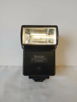 Vintage Vivitar Auto Thyristor 550FD Auto Camera Flash Adapter - Image 1 of 4