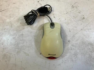 Microsoft IntelliMouse X800472-105 Optical Mouse Beige Wired USB 5-Button (H1E*) - Picture 1 of 3