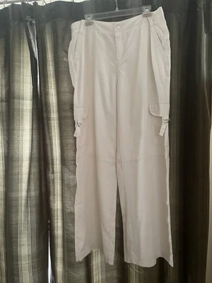 Guess  pants Ivory Silky XL NWT - Image 1 of 4