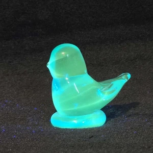 VTG Leo Ward Glass Blue Bird of Happiness Signed 1992 Figurine Glowing UV 365 - Picture 1 of 12
